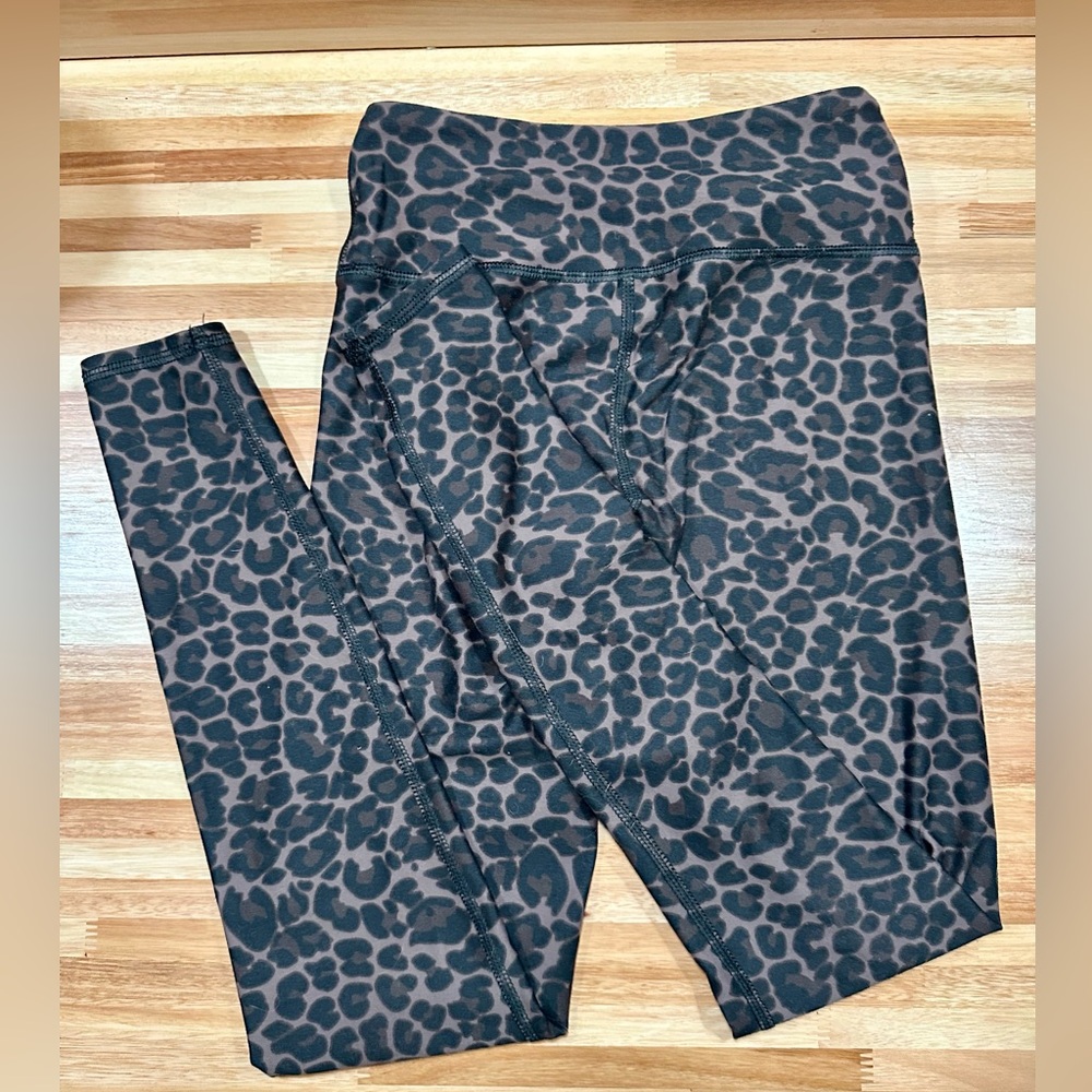 Becco Animal Print Women’s Activewear Workout Leggings - Black and Brown